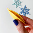 Colorful tatting shuttle